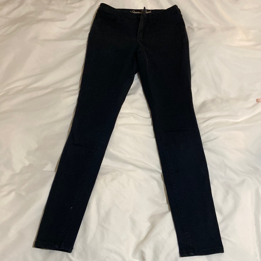 Black High Rise Skinny Jean